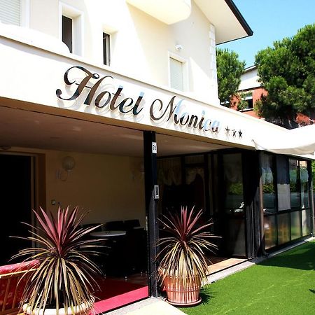 Hotel Monica Cervia Bagian luar foto